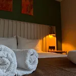 Hotel Red Castle & Pub 3*