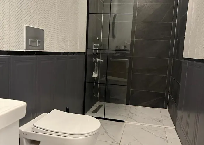 Red Castle & Pub Hotel