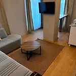 Szálloda Red Castle & Pub 3*