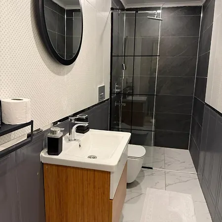 Red Castle & Pub Belek