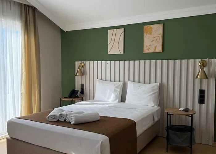 Hotel Red Castle & Pub Belek