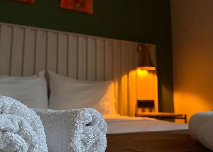 Hotel Red Castle & Pub 3*